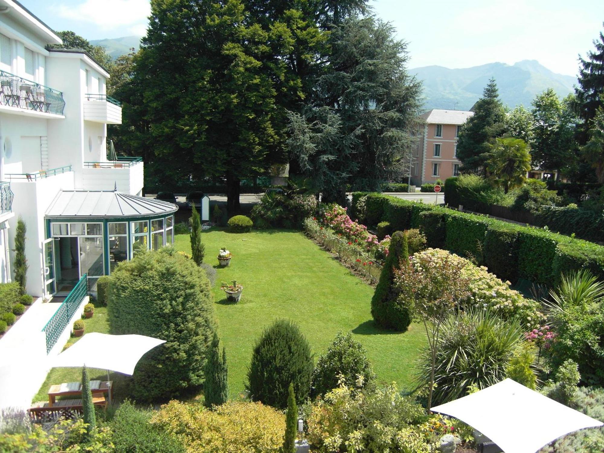 Logis Hotel Le Miramont Argelès-Gazost Dış mekan fotoğraf