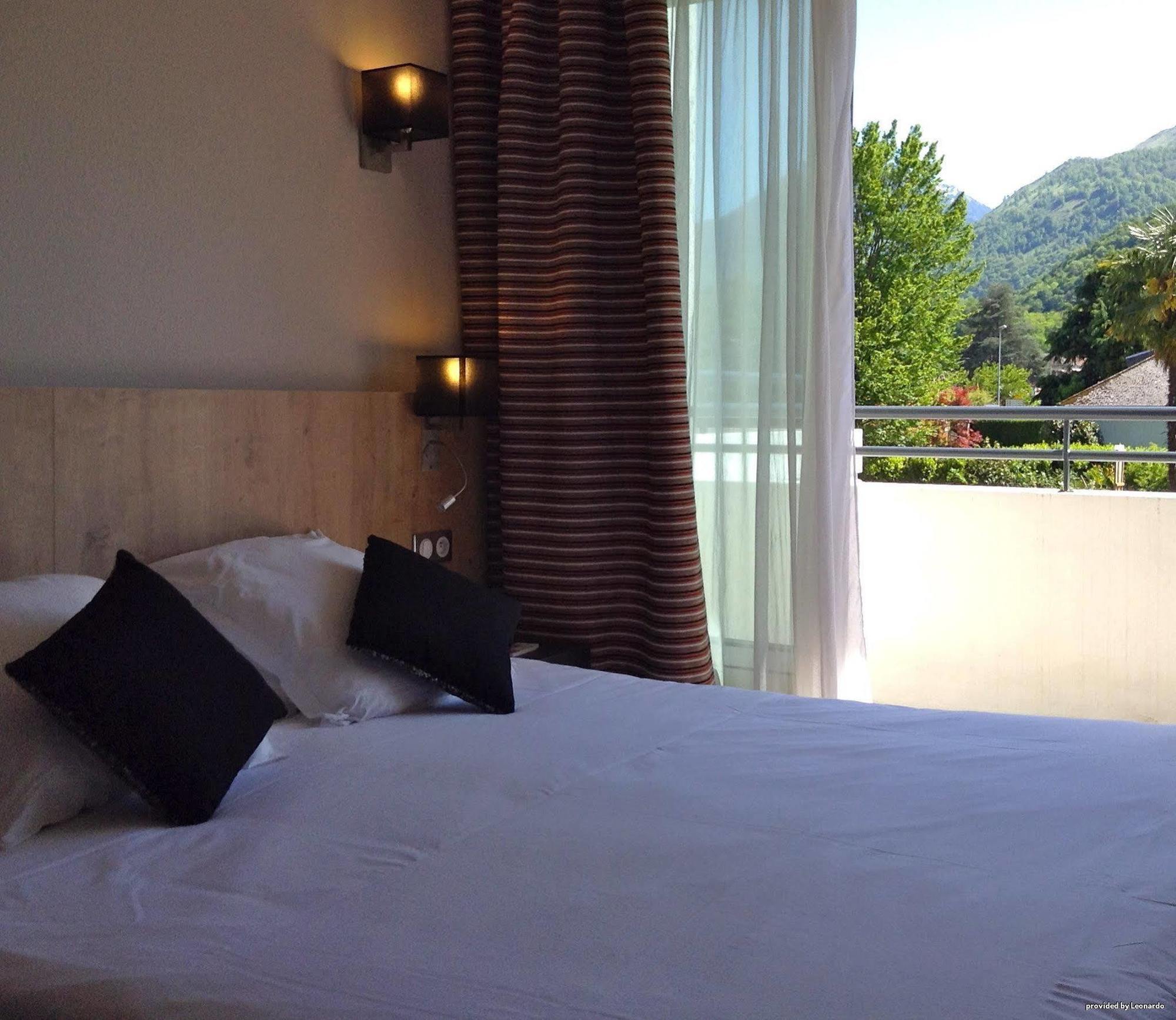 Logis Hotel Le Miramont Argelès-Gazost Dış mekan fotoğraf