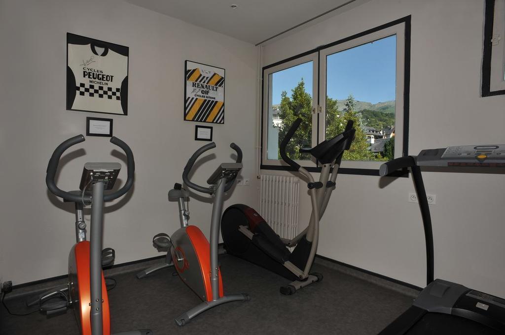 Logis Hotel Le Miramont Argelès-Gazost Dış mekan fotoğraf